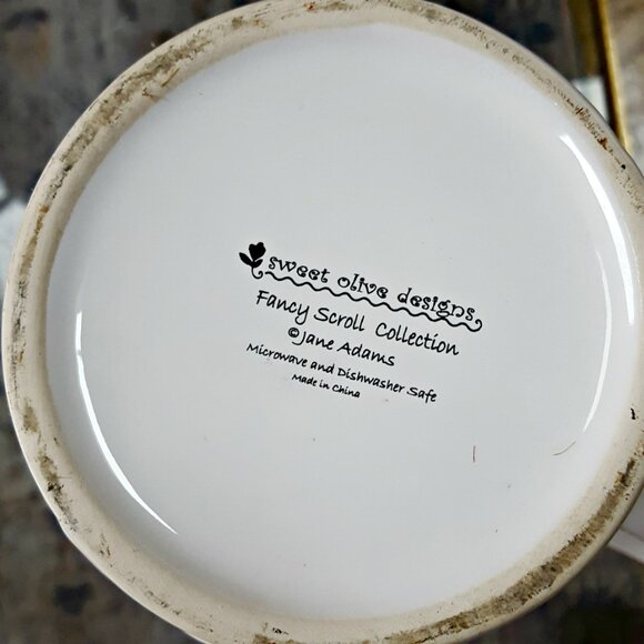 Exquisite SCROLLED WHITE Ceramic PITCHER - Picture 2 of 4